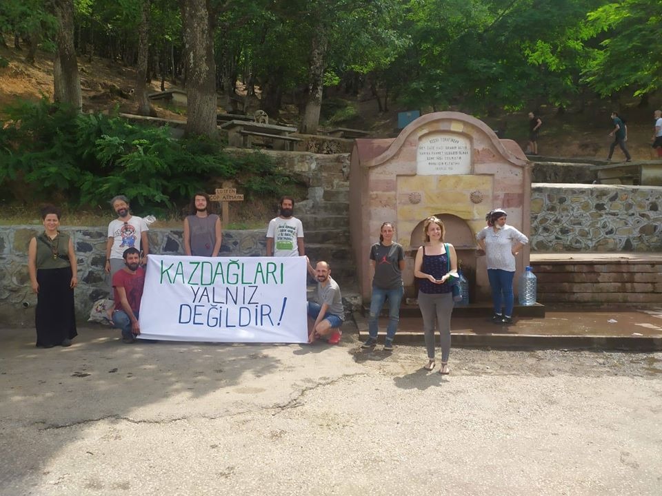 "Ruhsatsız" şirketin faaliyeti de karşısındaki direniş de devam ediyor!