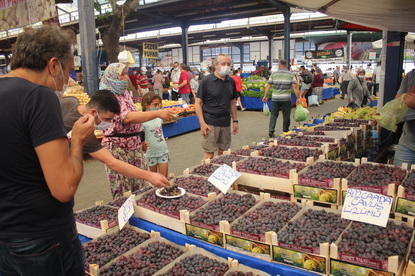 Çavuş Üzümü tezgahlarda