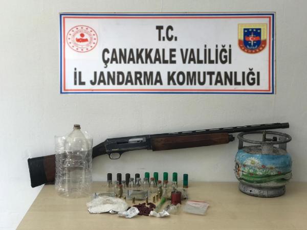 Çanakkale'de uyuşturucu operasyonuna 4 gözaltı 