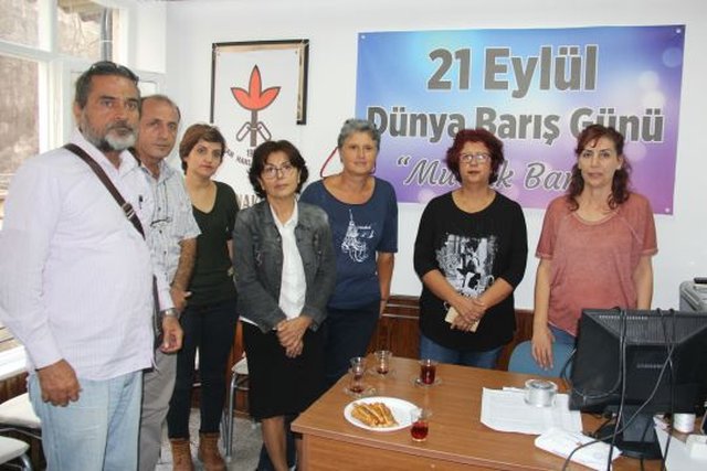 "Küresel salgın ve olağanüstü hal koşullarında insan haklarını savunuyoruz"