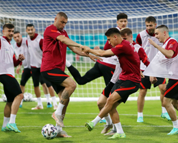 Milliler Bakü&#39;de 