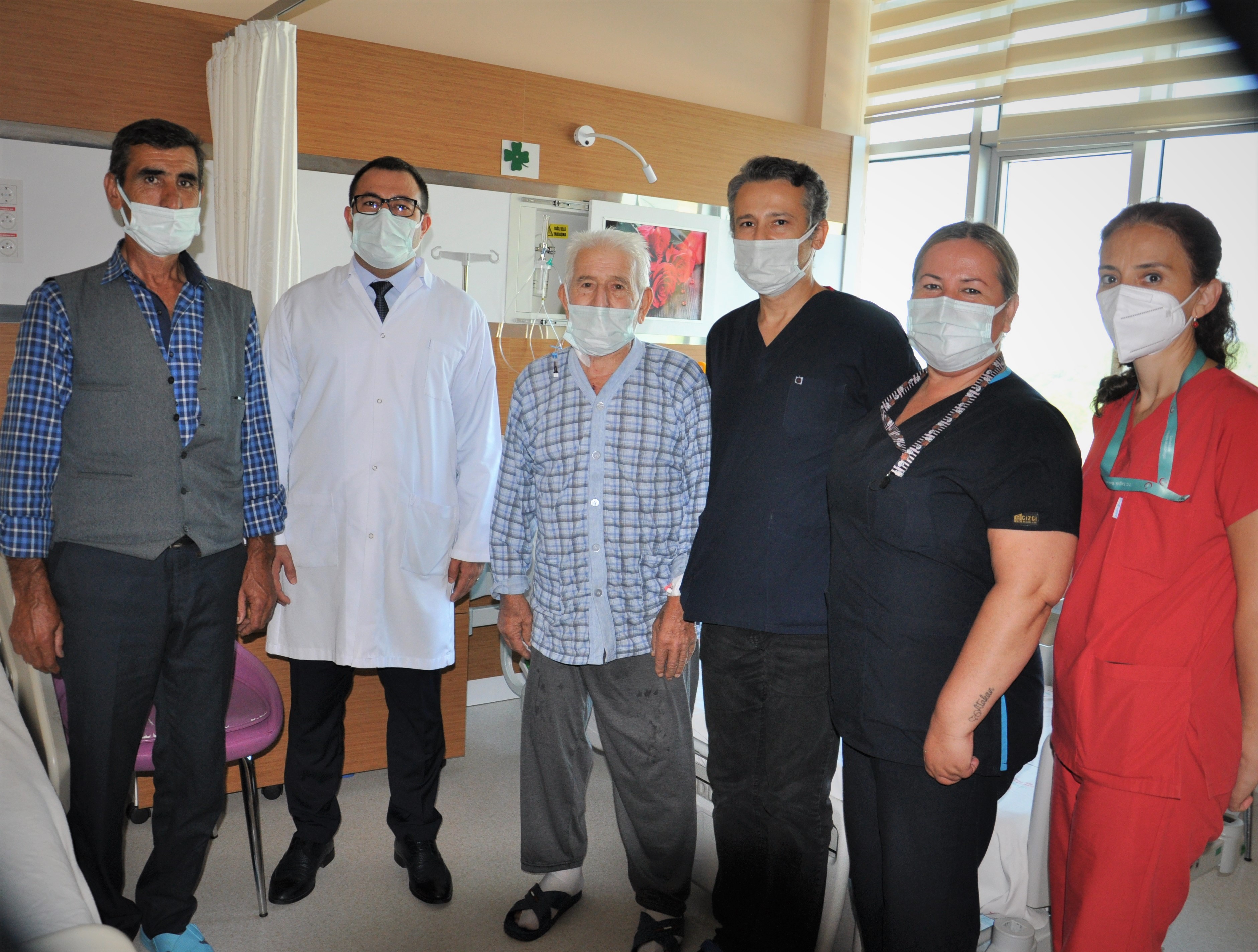 81 yaşındaki hastaya koroner by-pass ameliyatı