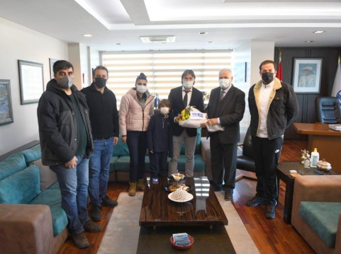 Kent Konseyi Spor Meclisi ve Kadın Meclisi'nden Gökhan'a ziyaret