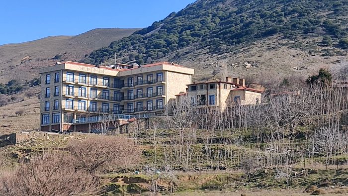 Gökçeada sit alanındaki Masi Otel'e yeniden yıkım yolu göründü 