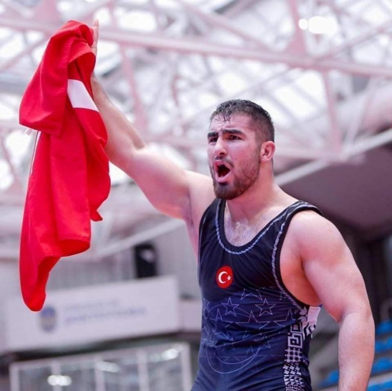 Çanakkale'ye altın madalya kazandırdı