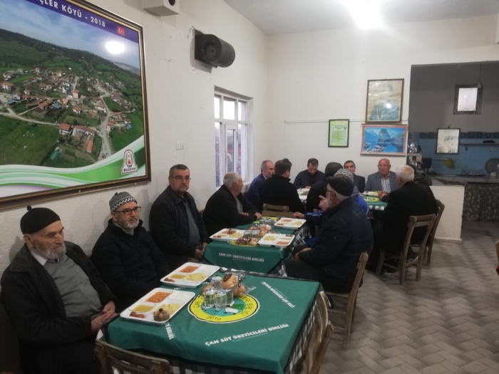 Çekiçler Köy Muhtarı'nın iftar programı