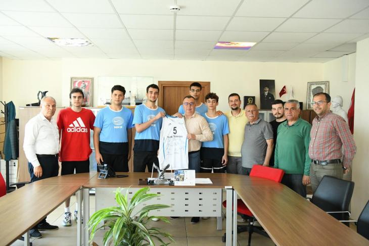 Türkiye Şampiyonasında başarılar diledi