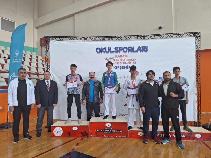 Gümüş madalya almaya hak kazandı