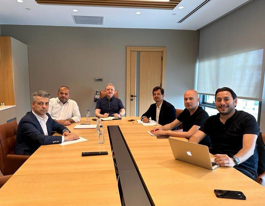 Başakşehir Emre Belözoğlu ile devam ediyor