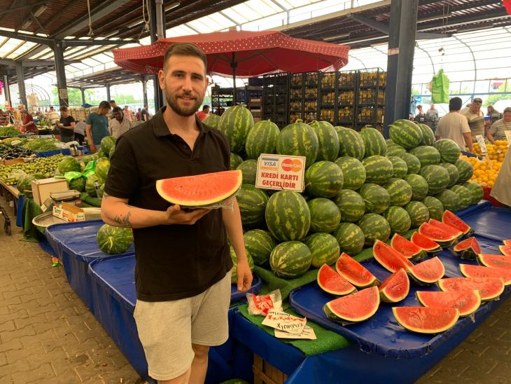 Semt pazarında kredi kartı dönemi!