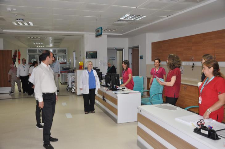 Hastalara acil şifalar diledi